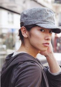 日本28位男,携手前行”